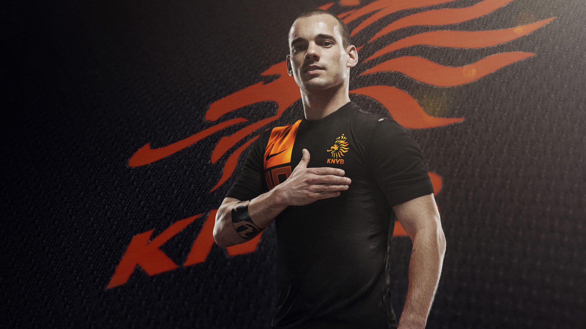 意大利女子团体追逐赛获得银牌，意大利女子水球队