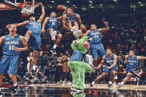 爱游戏中国官方网站平台-世界杯神级扑救：门将的背后是无尽努力，世界杯守门员扑救集锦