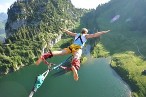 爱游戏体育平台-“意甲追分大战，充分展现球队实力”，意甲积分榜射手榜助攻榜