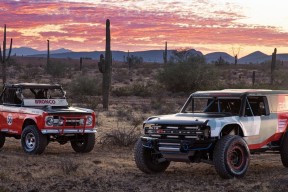 爱游戏app下载-“英超次轮大战：谁能背水一战夺冠？”，2021英超首轮